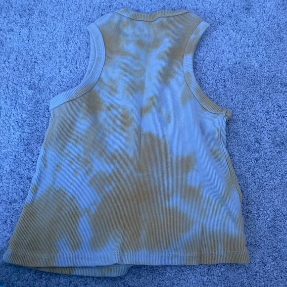 Cute yellow and white never worn - Picture 2 of 2